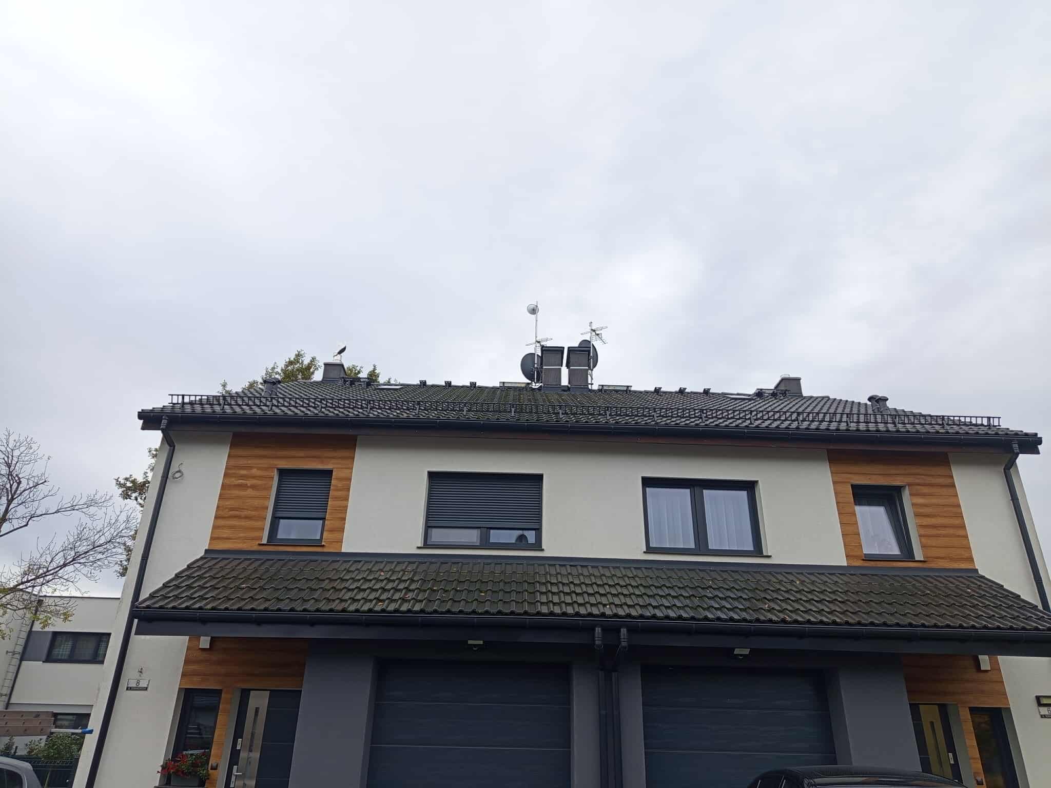 Zabezpieczenie dachu przed śniegiem